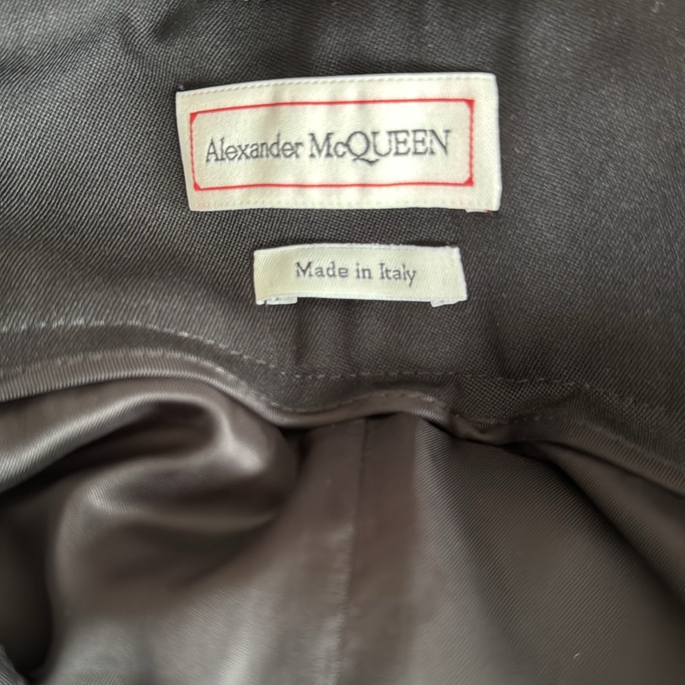New!  McQueen Black Tailored Bow Shorts - Size IT 40/US 4 - Picture 5 of 5